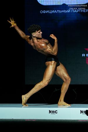 CLASSIC PHYSIQUE ЮНИОРЫ